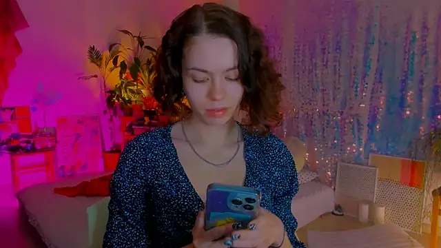 Snapshot of poli__ chatting on 03/07/25, 10:54 poli   online show from 03/07/25, 10:54