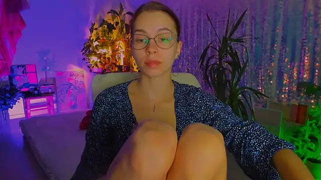 Snapshot of poli__ chatting on 10/04/25, 07:01 poli   online show from 10/04/25, 07:01