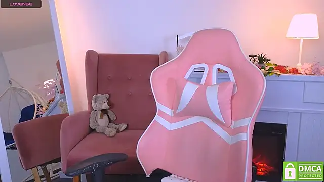 Snapshot of Grace_and__Jacob chatting on 01/30/25, 09:47 Grace and Jacob online show from 01/30/25, 09:47