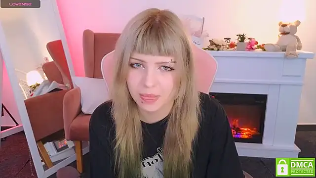 Snapshot of Grace_and__Jacob chatting on 09/23/25, 07:00 Grace and Jacob online show from 09/23/25, 07:00