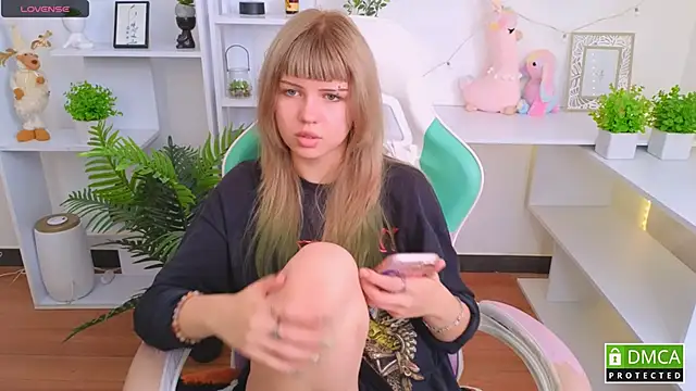 Snapshot of Grace_and__Jacob chatting on 09/24/25, 06:50 Grace and Jacob online show from 09/24/25, 06:50