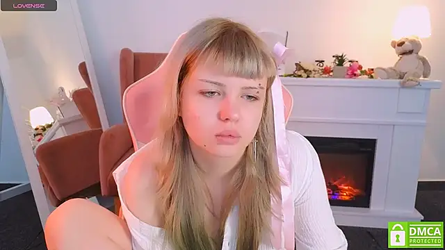 Snapshot of Grace_and__Jacob chatting on 09/27/25, 07:35 Grace and Jacob online show from 09/27/25, 07:35