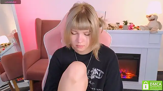 Snapshot of Grace_and__Jacob chatting on 09/28/25, 05:57 Grace and Jacob online show from 09/28/25, 05:57