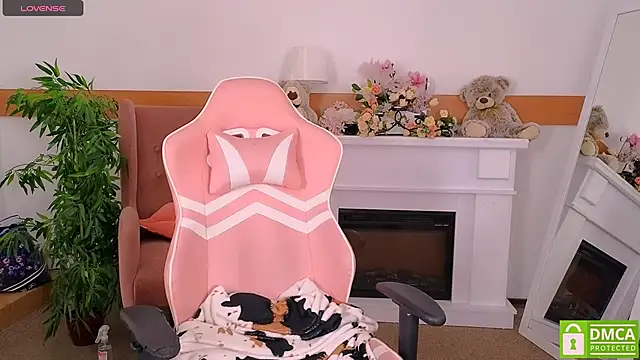 Snapshot of Grace_and__Jacob chatting on 11/06/25, 06:58 Grace and Jacob online show from 11/06/25, 06:58