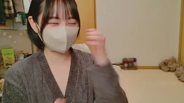 Snapshot of HIKARI_x0 chatting on 02/21/25, 02:16 HIKARI x0 online show from 02/21/25, 02:16