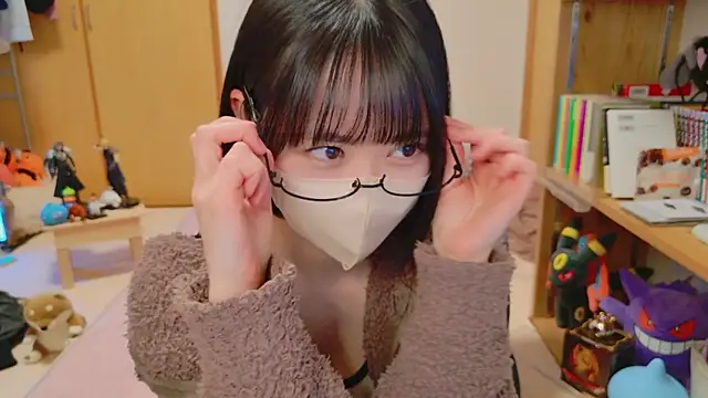 Snapshot of HIKARI_x0 chatting on 03/21/25, 02:07 HIKARI x0 online show from 03/21/25, 02:07