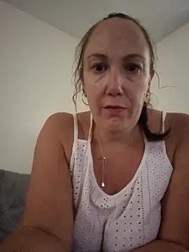 Wisie Cutie online show from 10/12/25, 04:50