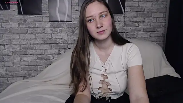 Snapshot of MollyBrams chatting on 12/12/24, 03:59 MollyBrams online show from 12/12/24, 03:59