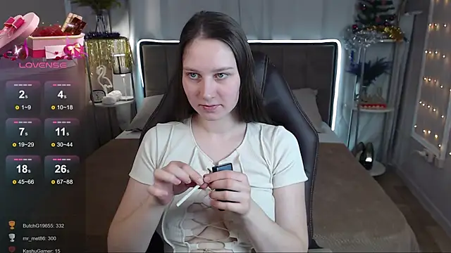 Snapshot of MollyBrams chatting on 01/19/25, 08:07 MollyBrams online show from 01/19/25, 08:07