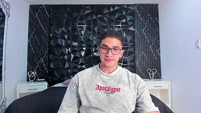 Snapshot of JeffDaltton chatting on 10/09/25, 08:40 JeffDaltton online show from 10/09/25, 08:40