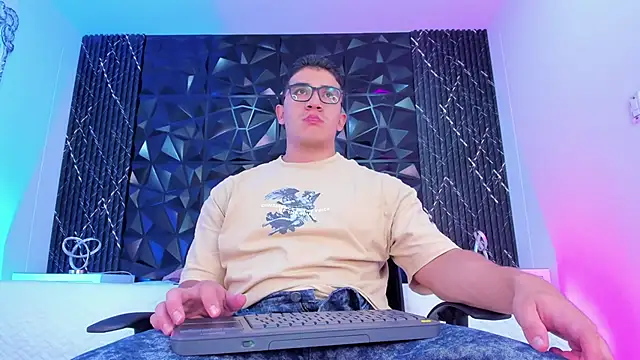 Snapshot of JeffDaltton chatting on 10/25/25, 08:14 JeffDaltton online show from 10/25/25, 08:14