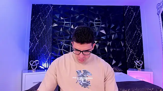 Snapshot of JeffDaltton chatting on 11/15/25, 08:05 JeffDaltton online show from 11/15/25, 08:05