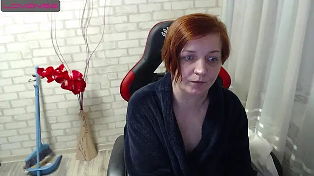 Snapshot of bastadasta chatting on 11/16/25, 04:01 bastadasta online show from 11/16/25, 04:01