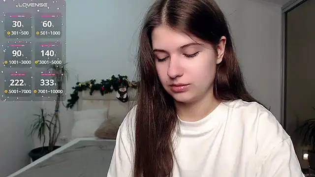 Snapshot of SayMeow_ chatting on 12/16/24, 08:37 SayMeow online show from 12/16/24, 08:37