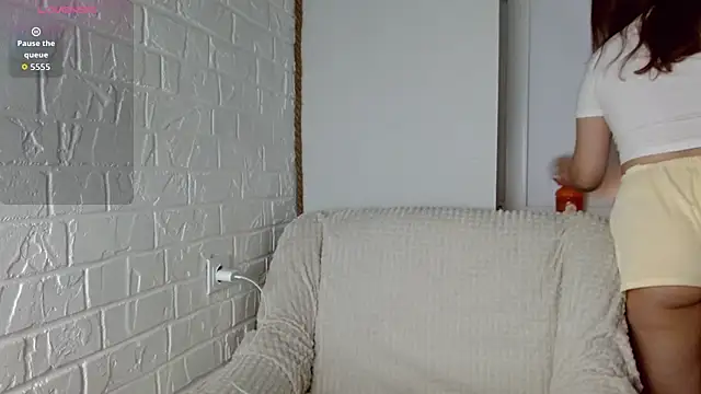 Snapshot of SayMeow_ chatting on 09/18/25, 03:14 SayMeow online show from 09/18/25, 03:14