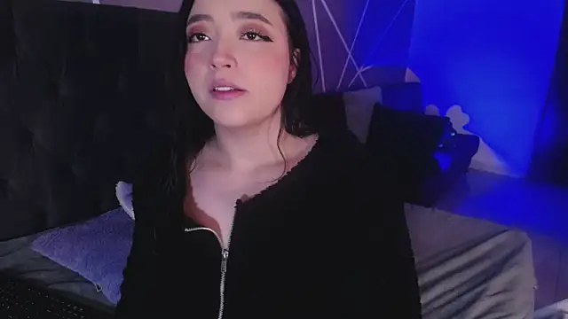 Snapshot of Miss_Loise chatting on 03/07/25, 01:18 Miss Loise online show from 03/07/25, 01:18