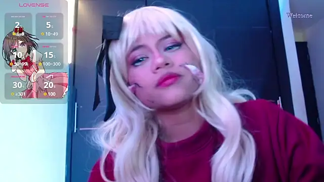 Snapshot of violetagrey_ chatting on 10/22/25, 12:00 violetagrey online show from 10/22/25, 12:00