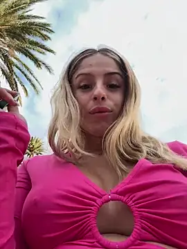 Snapshot of BritneyDimond chatting on 12/09/24, 05:19 BritneyDimond online show from 12/09/24, 05:19