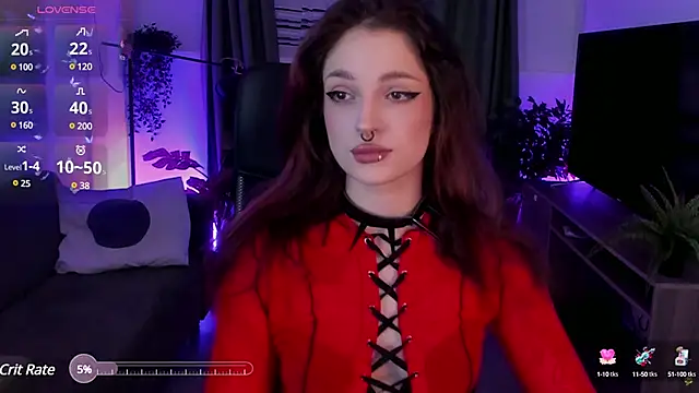 BratzieDarsie online show from 12/13/24, 09:02