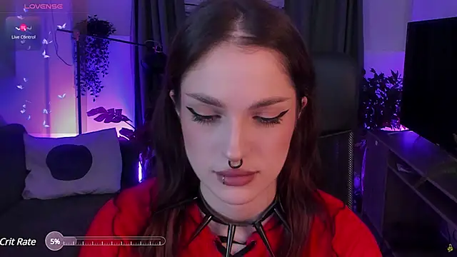 BratzieDarsie online show from 12/13/24, 12:06