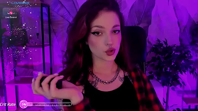 BratzieDarsie online show from 12/28/24, 08:05