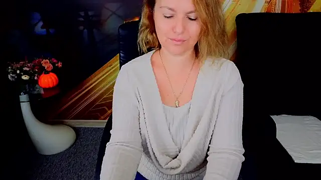 EmmaxPark online show from 11/21/25, 06:45