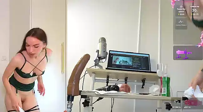 Miss69Ri99 online show from 02/11/25, 09:46