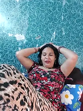 Snapshot of Poojabhabi101 chatting on 10/08/25, 06:05 Poojabhabi101 online show from 10/08/25, 06:05