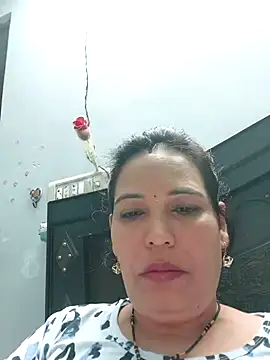 Snapshot of Poojabhabi101 chatting on 10/14/25, 06:58 Poojabhabi101 online show from 10/14/25, 06:58