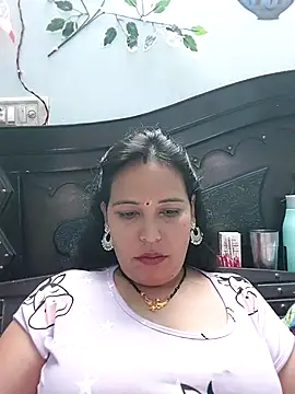 Snapshot of Poojabhabi101 chatting on 10/27/25, 07:01 Poojabhabi101 online show from 10/27/25, 07:01