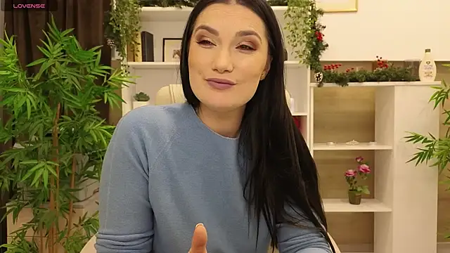 SelineSole online show from 12/18/24, 05:21