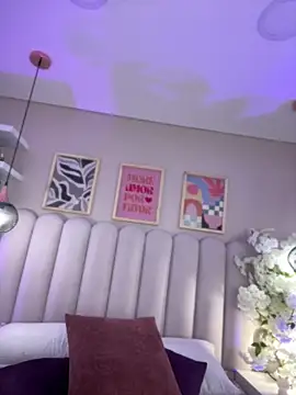 Snapshot of cute__cherry_ chatting on 11/11/25, 08:53 cute cherry online show from 11/11/25, 08:53