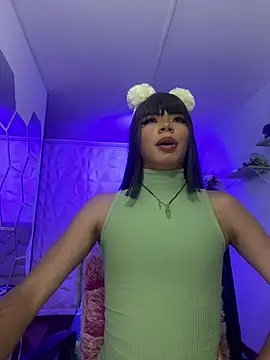 Snapshot of hurrencam chatting on 02/06/25, 08:13 hurrencam online show from 02/06/25, 08:13