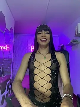 Snapshot of hurrencam chatting on 02/21/25, 05:09 hurrencam online show from 02/21/25, 05:09