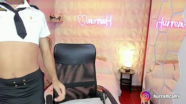 Snapshot of hurrencam chatting on 10/09/25, 01:20 hurrencam online show from 10/09/25, 01:20