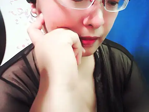 Snapshot of xiaorou-z chatting on 03/13/25, 03:39 xiaorou-z online show from 03/13/25, 03:39