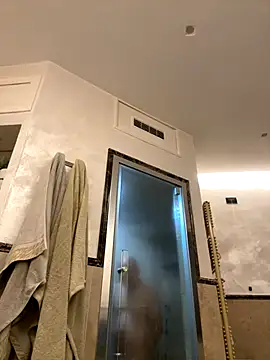 Snapshot of zjwsteve chatting on 09/27/25, 12:15 zjwsteve online show from 09/27/25, 12:15