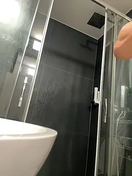 Snapshot of zjwsteve chatting on 11/04/25, 11:15 zjwsteve online show from 11/04/25, 11:15