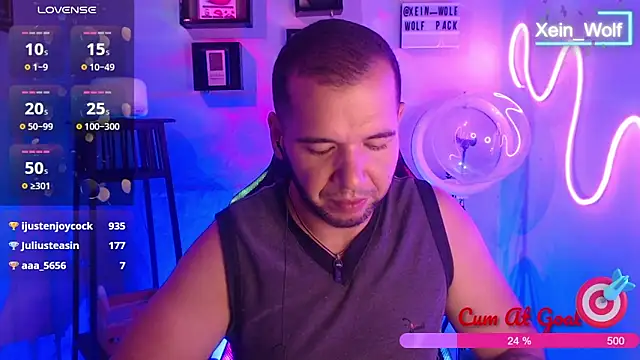 Snapshot of Xein_WoIf chatting on 02/05/25, 05:30 Xein WoIf online show from 02/05/25, 05:30