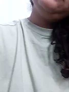 Snapshot of Doll_Nepali chatting on 12/18/24, 02:53 Doll Nepali online show from 12/18/24, 02:53