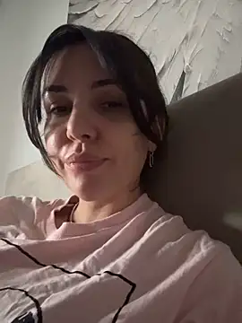 Snapshot of TaniaAmore chatting on 10/08/25, 12:36 TaniaAmore online show from 10/08/25, 12:36