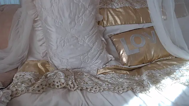 Mia-Montal777 online show from 02/12/25, 09:52