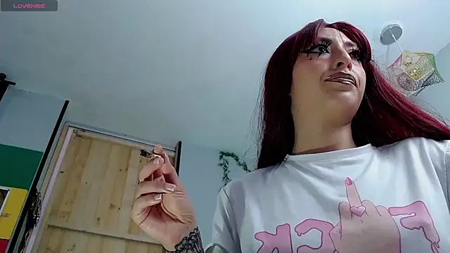 Snapshot of VickyJackson_ chatting on 02/12/25, 07:45 VickyJackson online show from 02/12/25, 07:45