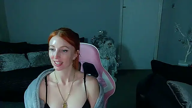 Snapshot of Red_firesquirt chatting on 12/14/24, 09:13 Red firesquirt online show from 12/14/24, 09:13