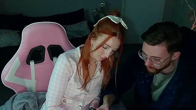 Snapshot of Red_firesquirt chatting on 12/22/24, 09:09 Red firesquirt online show from 12/22/24, 09:09