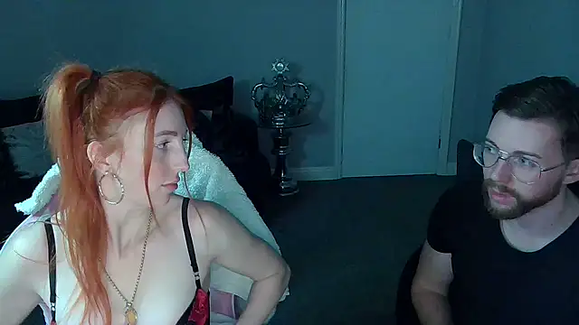 Snapshot of Red_firesquirt chatting on 12/29/24, 09:30 Red firesquirt online show from 12/29/24, 09:30