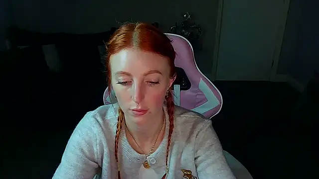 Snapshot of Red_firesquirt chatting on 01/29/25, 09:28 Red firesquirt online show from 01/29/25, 09:28