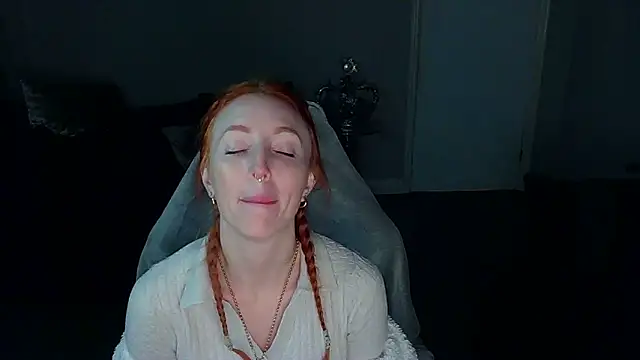 Snapshot of Red_firesquirt chatting on 02/04/25, 10:55 Red firesquirt online show from 02/04/25, 10:55