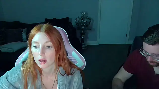 Snapshot of Red_firesquirt chatting on 03/08/25, 09:18 Red firesquirt online show from 03/08/25, 09:18