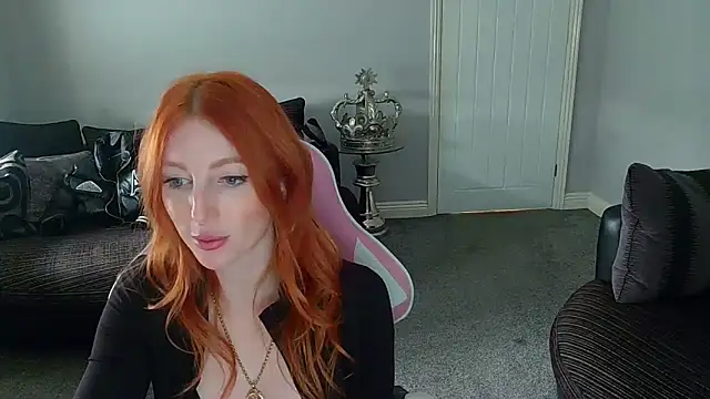 Snapshot of Red_firesquirt chatting on 03/10/25, 02:37 Red firesquirt online show from 03/10/25, 02:37